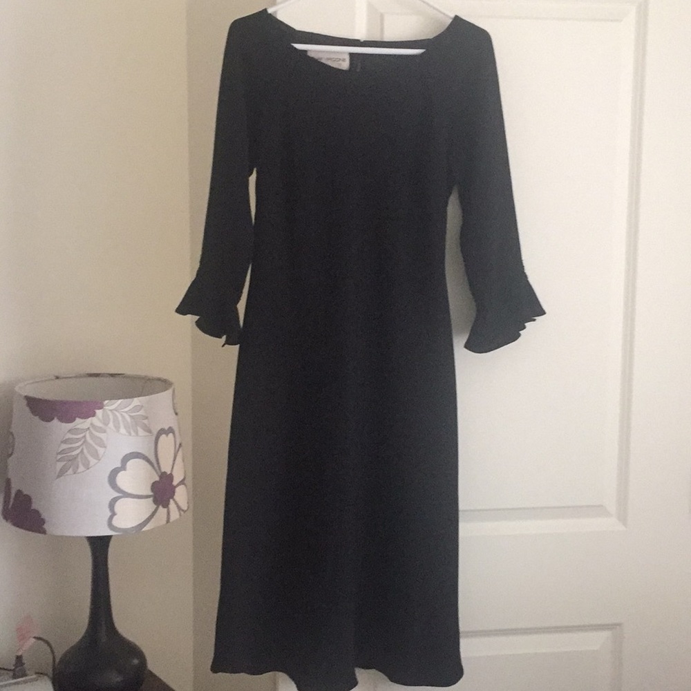 Evan Picone size 12black dress lined.